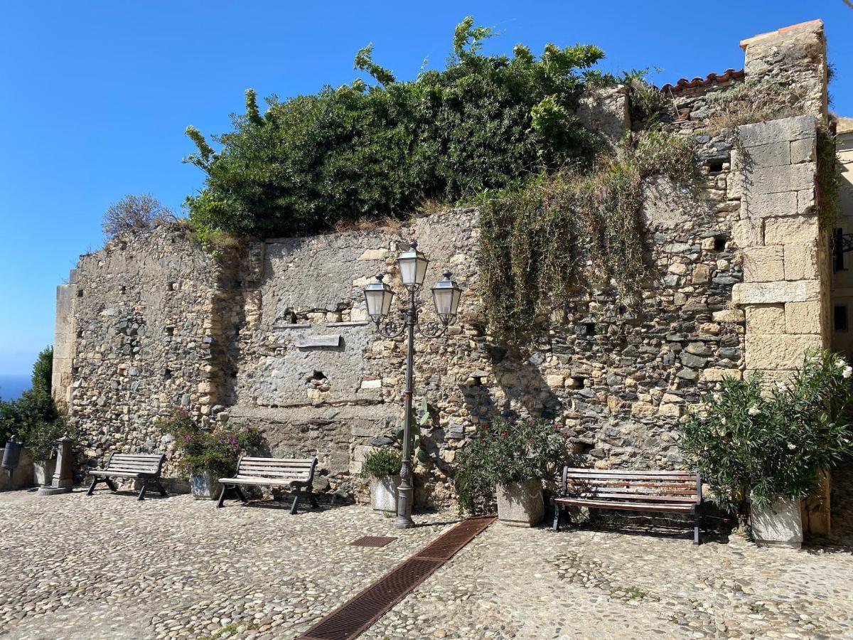 Al Castello Apartment فيومفريدو بروزيو المظهر الخارجي الصورة